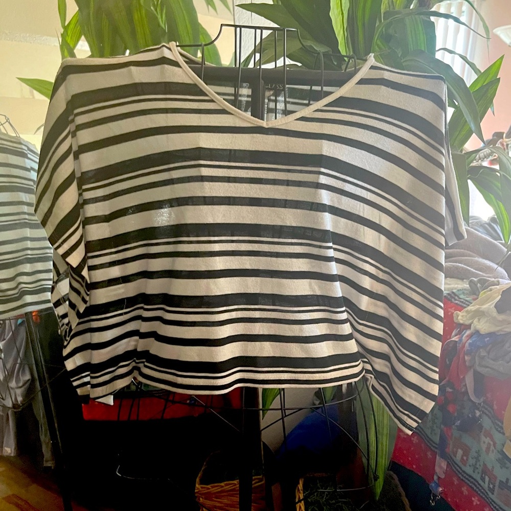 Winged crop top